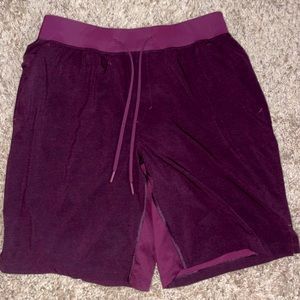 Lululemon - Men’s Short- Size: Large - Maroon- barely worn